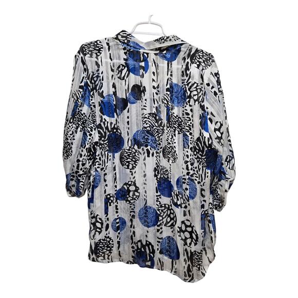 Chico’s Sheer Crinkle Dot Animal Print Top Women’s 2 - Picture 2 of 11